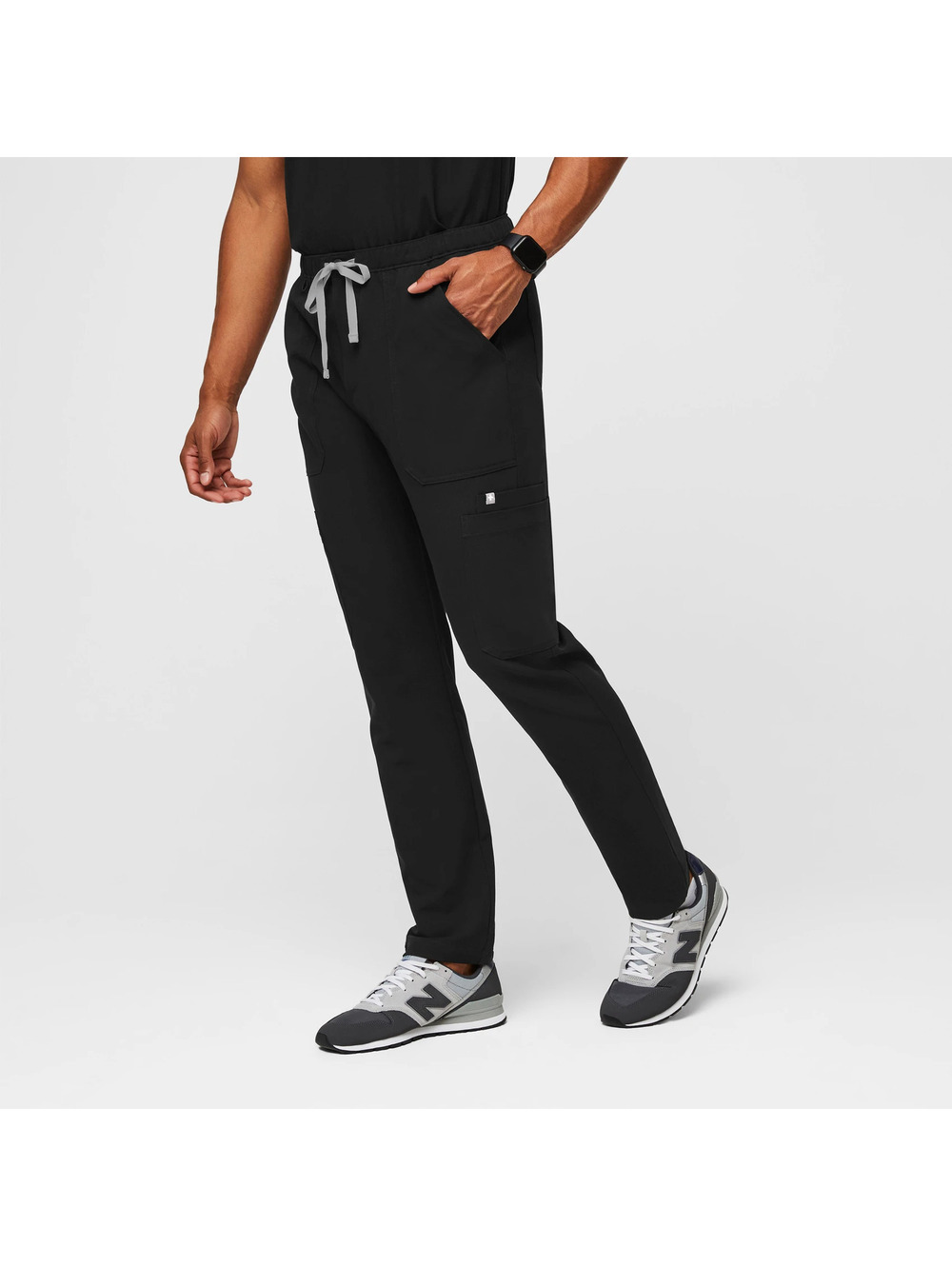 FIGS Technical Collection Mens Scrub Pants Size Small Black Tilden Cargo